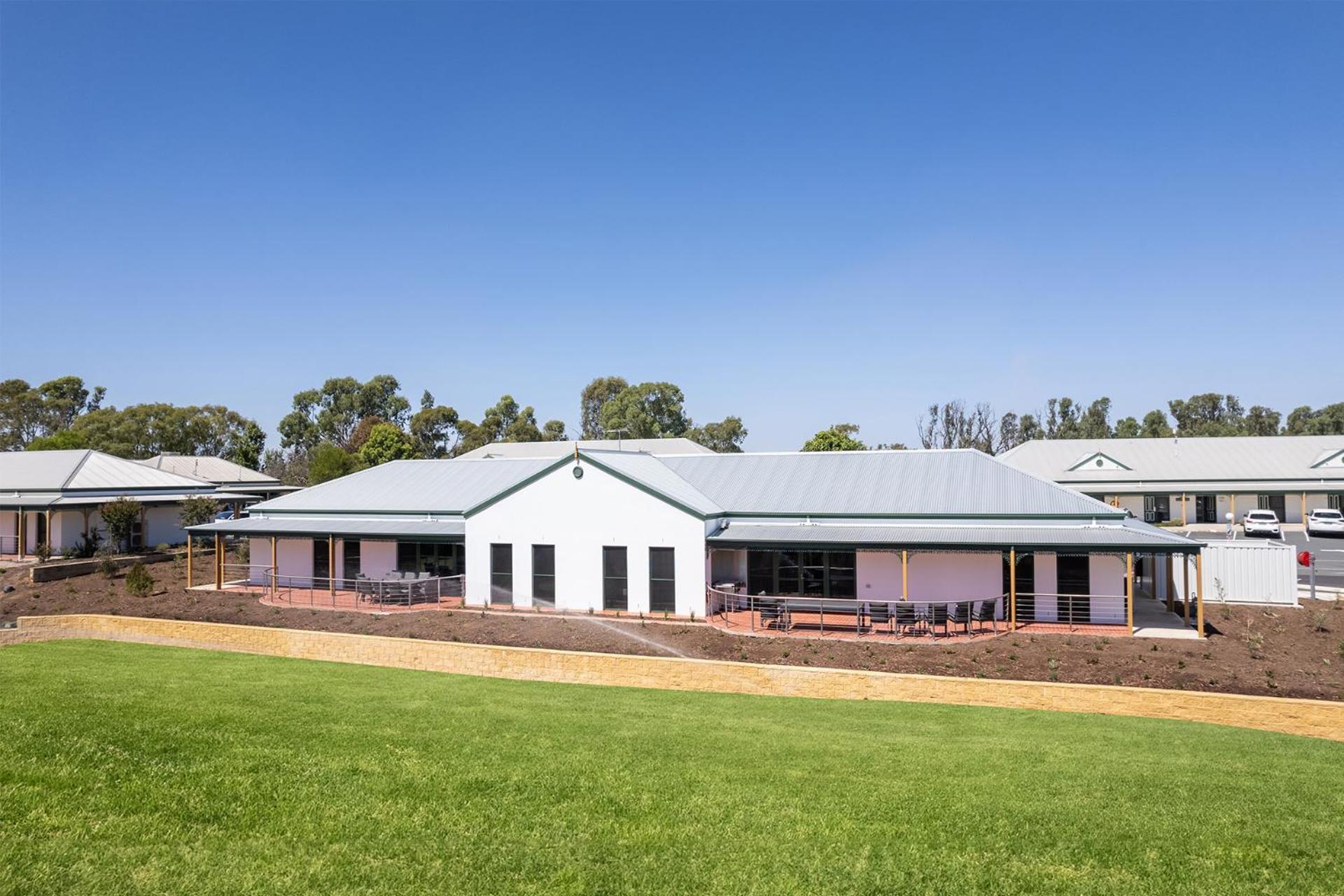 Yarrawonga Mulwala Golf Club Otel Dış mekan fotoğraf The new hospital at Wagga Wagga