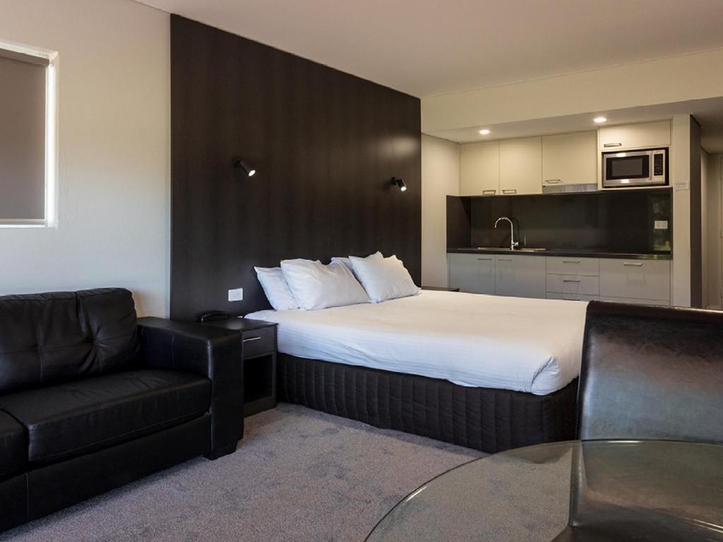 Yarrawonga Mulwala Golf Club Otel Dış mekan fotoğraf Studio apartment