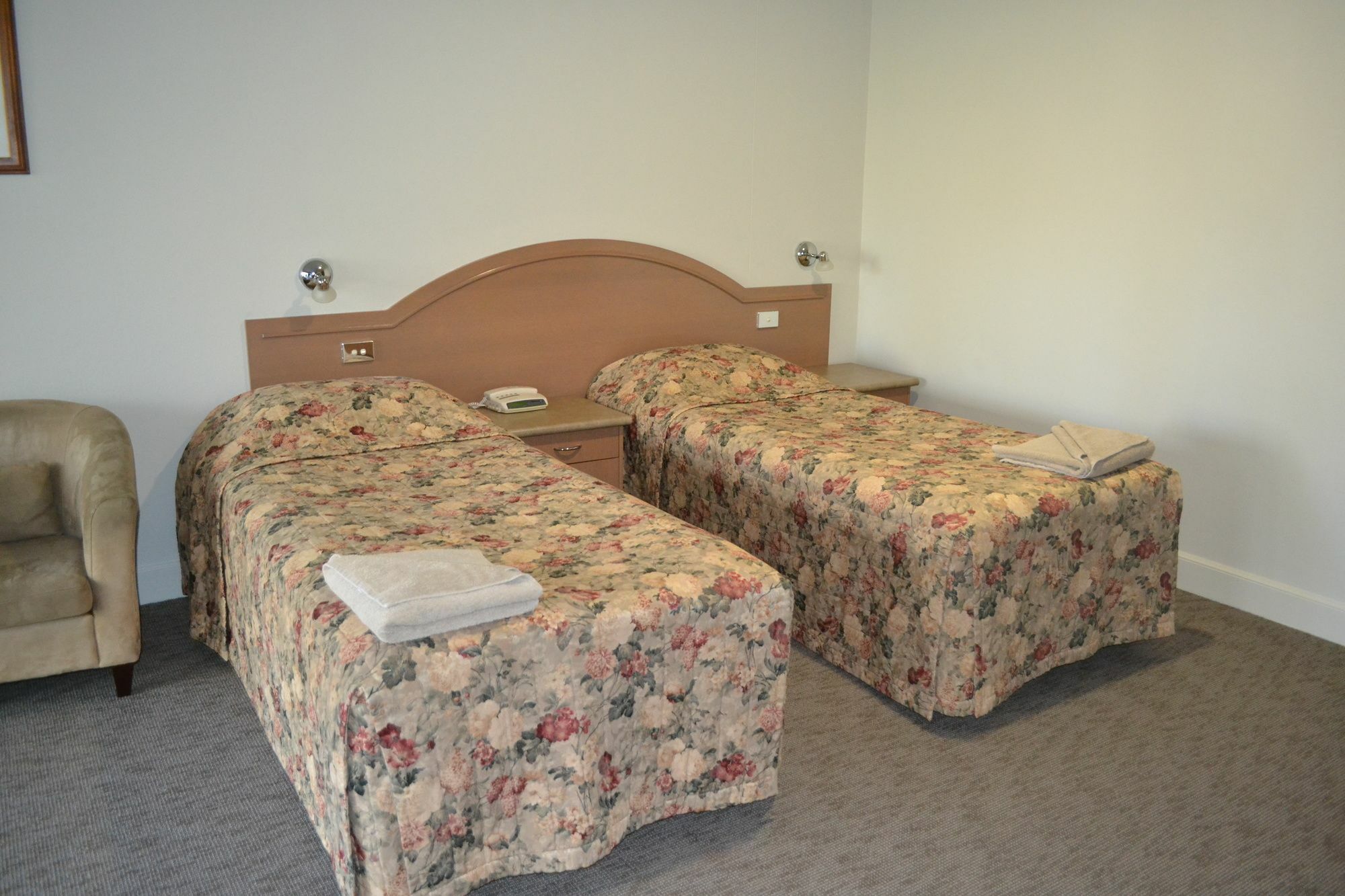 Yarrawonga Mulwala Golf Club Otel Dış mekan fotoğraf A room at the hotel